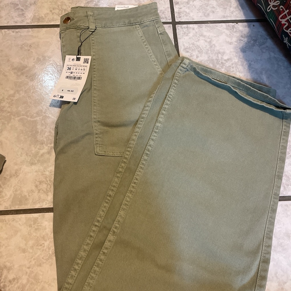 Zara cargos